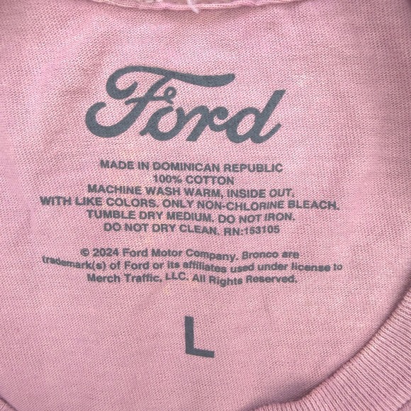 Ford Shirt Mens Bronco Vintage Graphic T Shirt Pink Size Large A Rare Breed - Picture 3 of 6